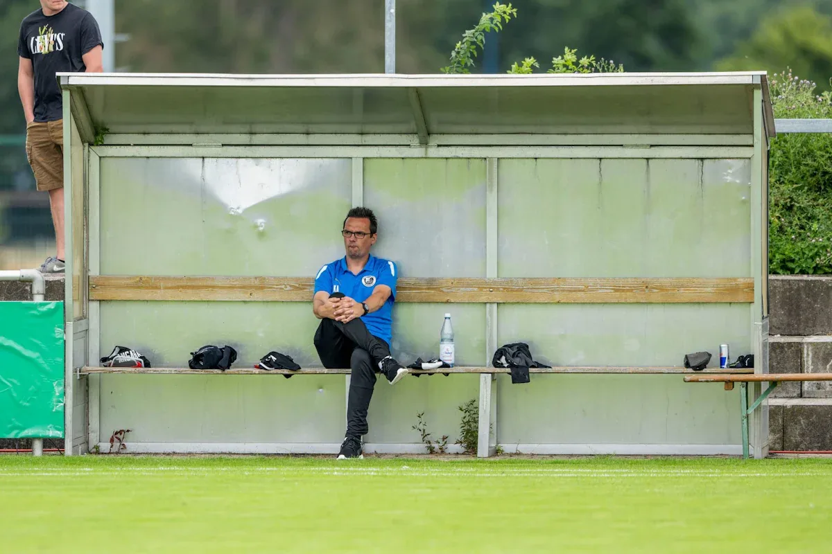 Drei Bundesligisten droht das Aus im DFB-Pokal - BILD