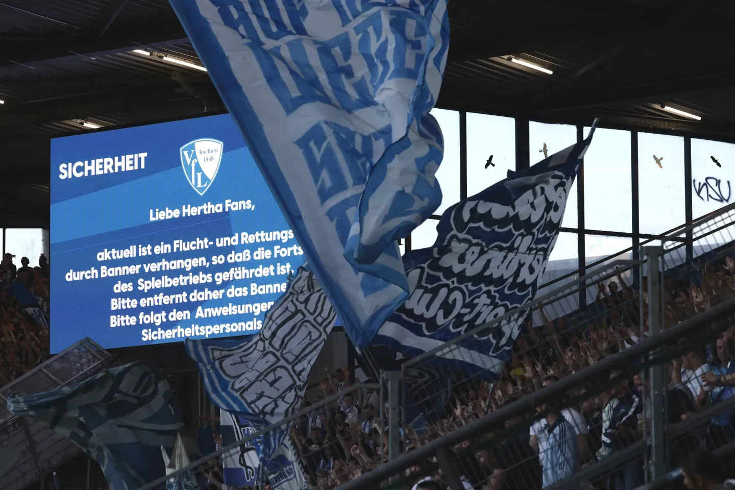 Sicherheitshinweis im Bochumer Stadion